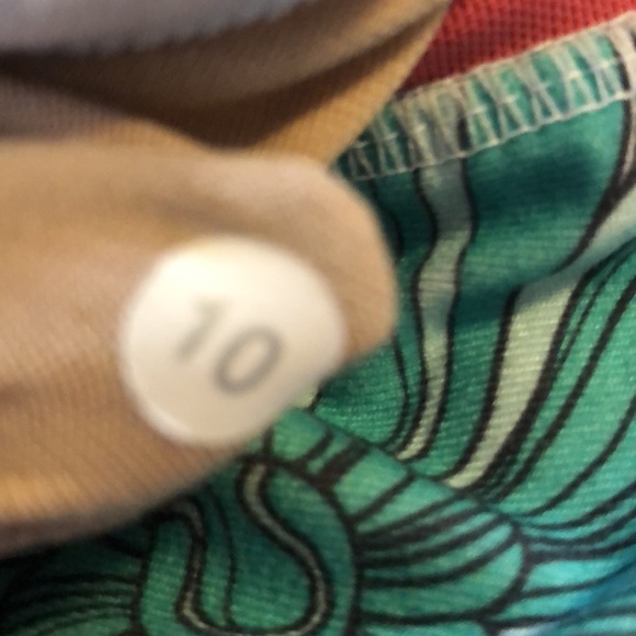 💕LULULEMON - VGUC Power Y Tank (10) - Picture 7 of 7